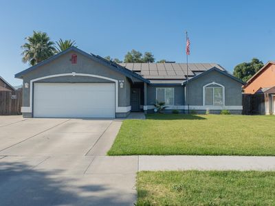 Property at 980 Yosemite Dr, Lemoore, CA
