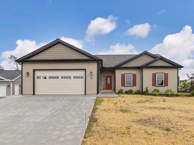 122 Pine Tree Ln