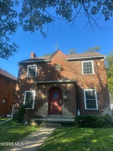 2021 Wyndhurst Rd