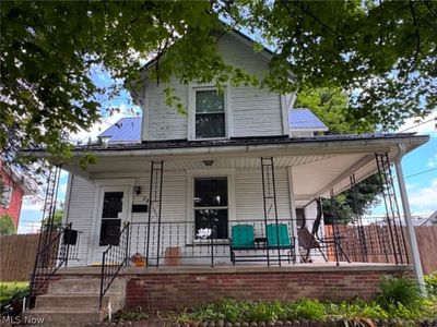 284 2nd St SW