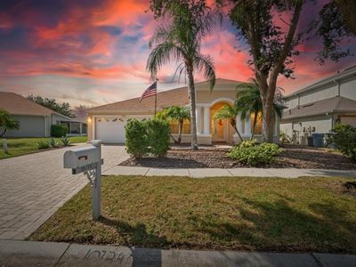 10734 Banfield Dr
