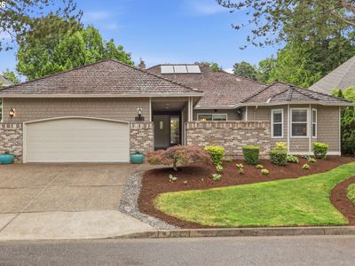 1712 NW Caxton Ct