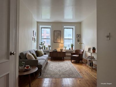 457 W 35th St APT 4E