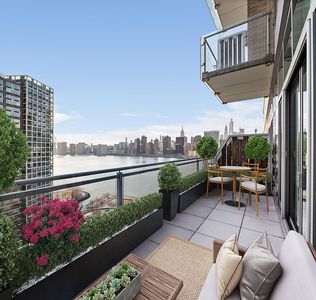 4630 Center Blvd UNIT PENTHOUSE 8