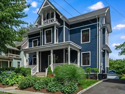 27 Montclair Ave