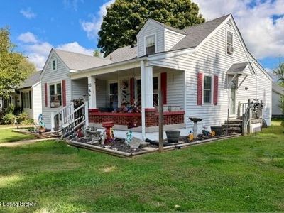 713 Moore Ave
