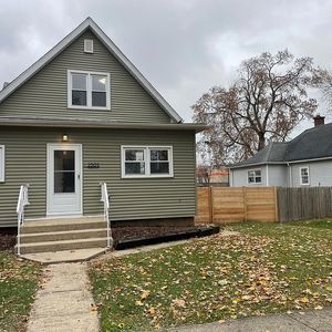 Property at 2305 Elisha Ave, Zion, IL