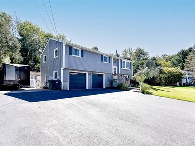27 Longfellow Dr