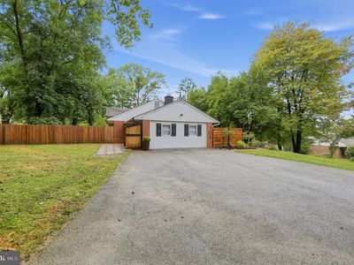706 Timberlake Dr
