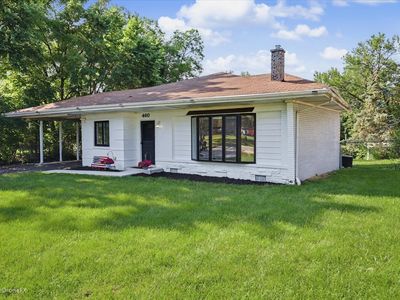 460 E 15th Pl