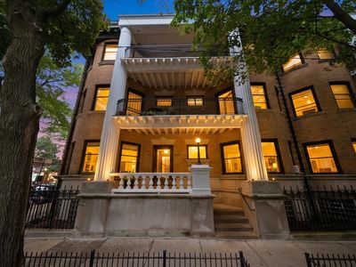 5703 S Blackstone Ave Unit 1