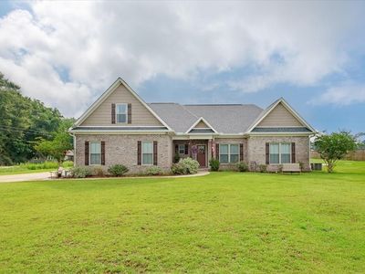 2957 Iris Rd