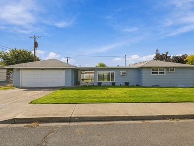 1939 N 18th Ave
