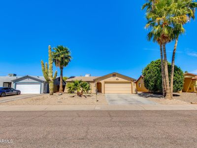3608 E JANICE Way