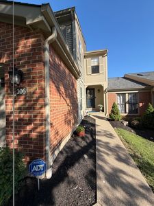106 Creekstone Ct