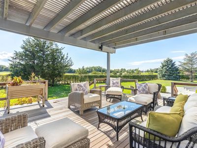 350 Laurel Way
