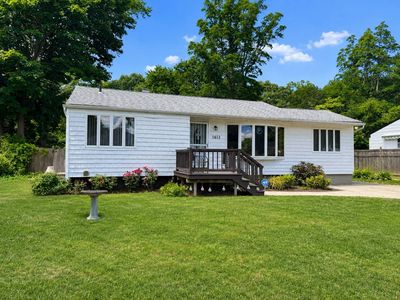 Property at 1612 N Gardiner Dr, Bay Shore, NY
