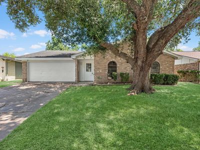 2006 Crestmont Cir