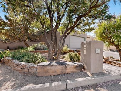 2021 Quail Run Dr NE