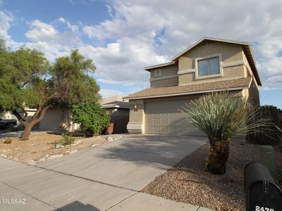 2475 W Waterway Pl