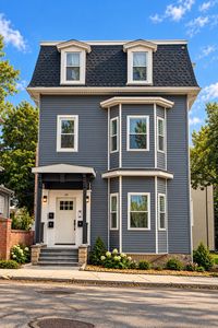 49 W Cottage St