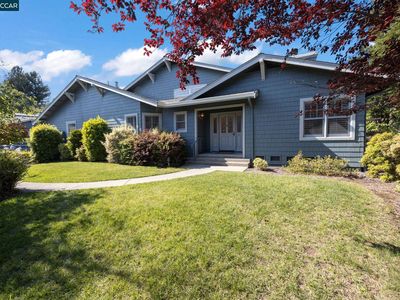 1254 Edgewater Ct