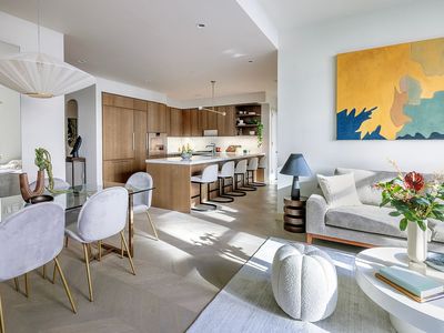 180 Front St #7L