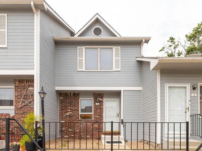 101 S Rock Rd APT 2