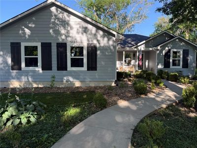 301 S Elm St