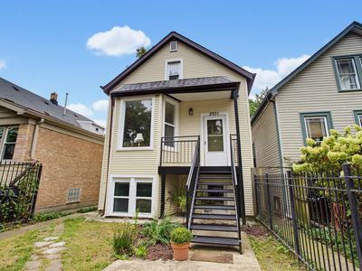 2931 W Belden Ave