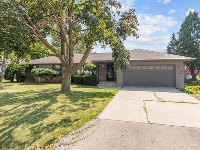 1187 Loretta Ave