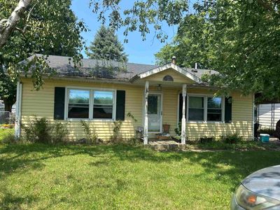 212 Northwestern Ave