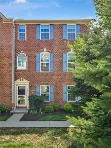 401 Pointe View Dr