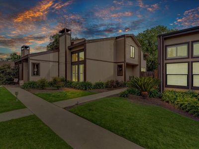 3719 W Hillsdale Avenue