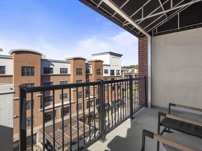 2515 B Branson Landing Blvd.