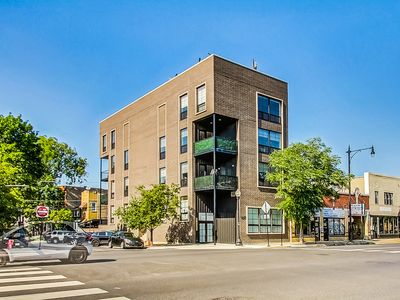 3024 W Irving Park Rd #3S