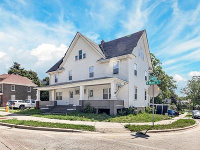 1231 N Main St