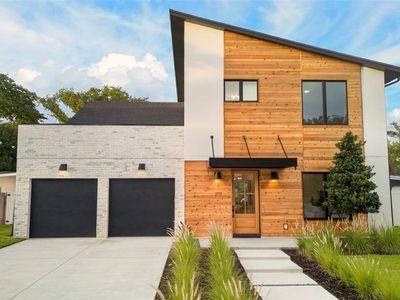 1205 FALCON DRIVE