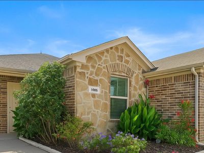 Property at 1056 Decker Dr, Fate, TX