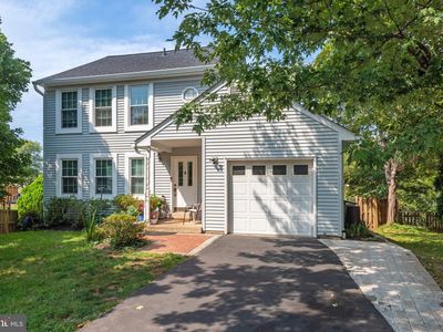 9208 Robin Lynn Ct