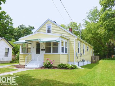 1106 Regent St