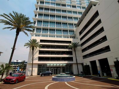 150 E Robinson St UNIT 3311