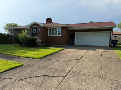 71 Carmen Rd