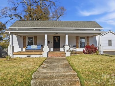 128 Massey St