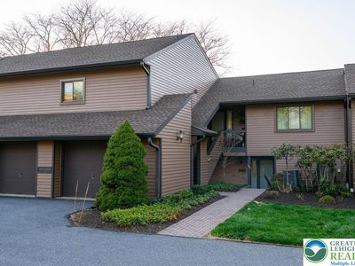 Property at 104 Brynwood Dr, Palmer Twp, PA