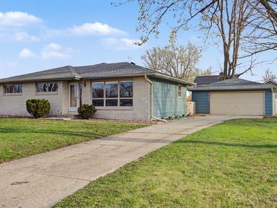 Property at 302 E 5th St, Huxley, IA
