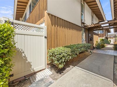 15500 Tustin Vlg
