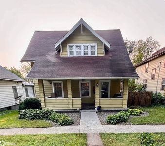 Property at 1002 Locust St, Atlantic, IA