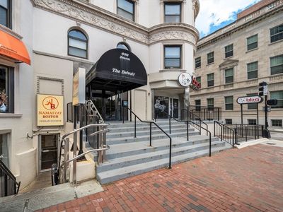 636 Beacon St APT 505