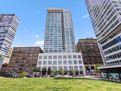 701 S Wells St APT 2005